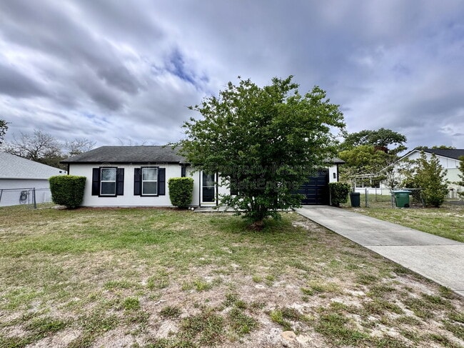 563 Fort Smith Blvd in Deltona, FL - Building Photo - Building Photo