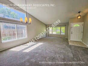 6250 S Peppertree Ave in Boise, ID - Building Photo - Building Photo