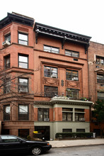 309 W 76th St in New York, NY - Building Photo - Building Photo