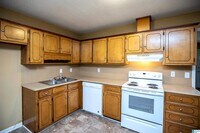 310 Willow Glen Dr photo'