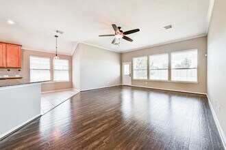 13719 Rolling River Ln in Houston, TX - Building Photo - Building Photo