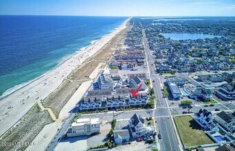 900 Ocean Ave in Point Pleasant Beach, NJ - Building Photo - Building Photo