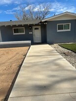 1402 S Gary Ave in Monahans, TX - Building Photo