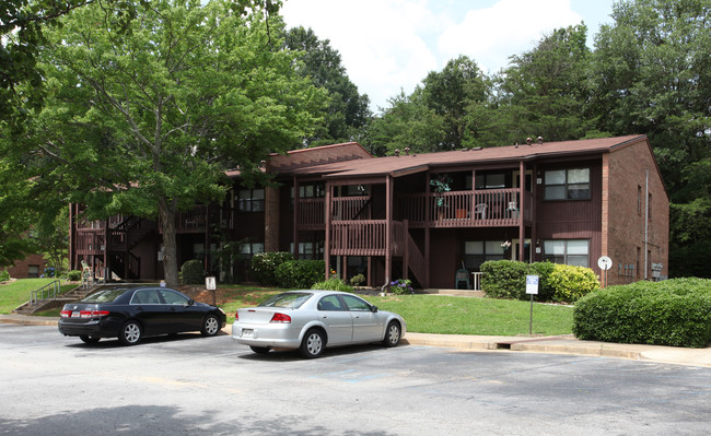 Reserve at Hairston Lake in Stone Mountain, GA - Building Photo - Building Photo