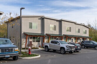 Tull Road Townhomes in Bellingham, WA - Building Photo - Building Photo