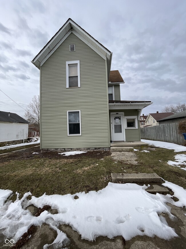 property at 610 S Gallatin St