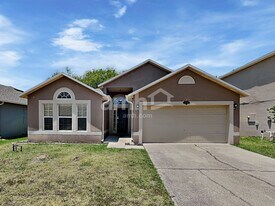 1683 Sorento Cir in West Melbourne, FL - Building Photo