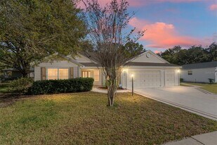 1205 Bower Ln in Lady Lake, FL - Building Photo