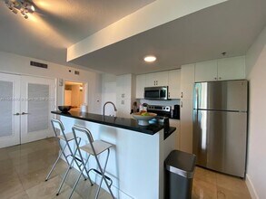 1401 SW 22nd St, Unit 504 in Miami, FL - Building Photo - Building Photo