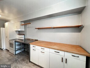 12824 Epping Terrace in Silver Spring, MD - Building Photo - Building Photo