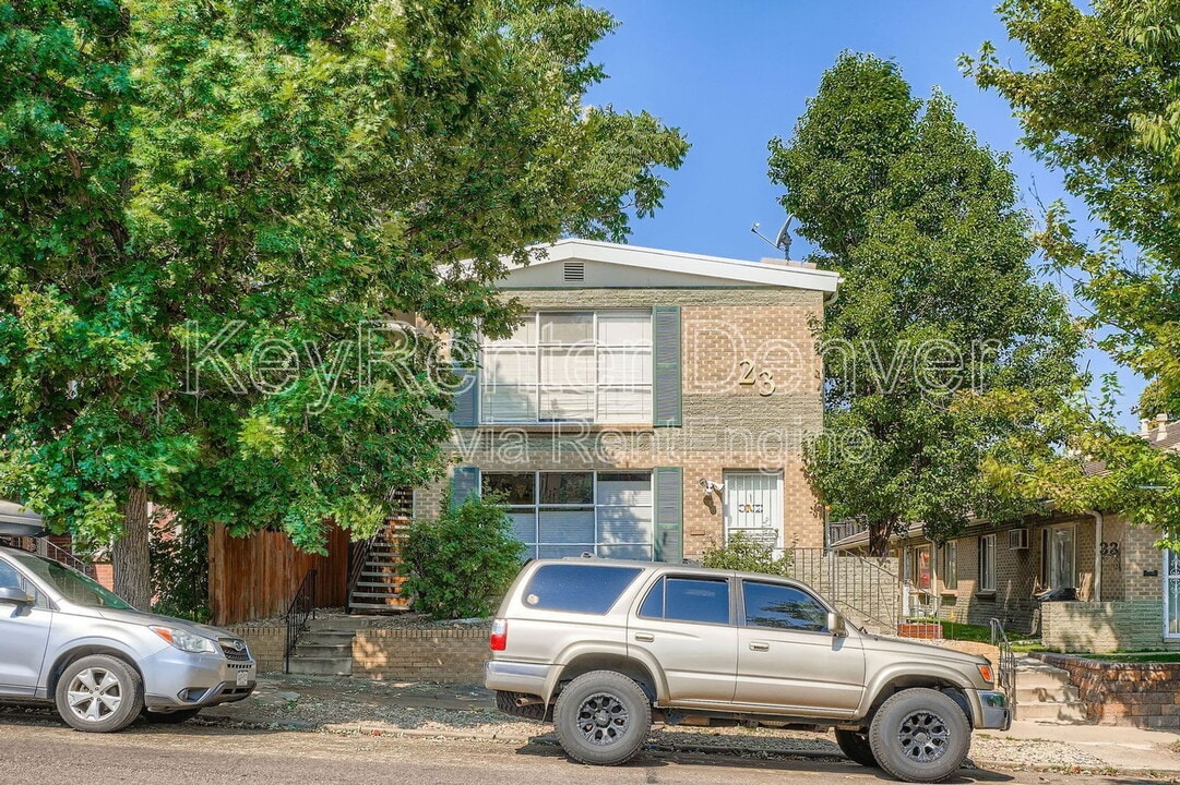 23 N Clarkson St in Denver, CO - Building Photo
