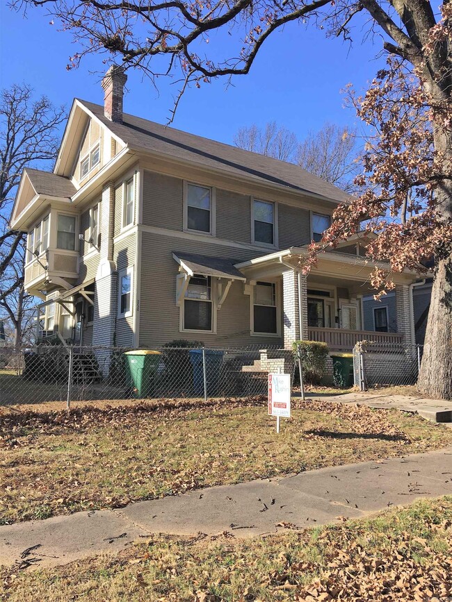 2216 S Izard St in Little Rock, AR - Building Photo - Building Photo