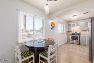 2421 W Washington St in Phoenix, AZ - Building Photo - Building Photo