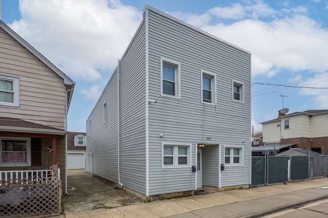 property at 212 Jefferson Ave
