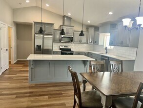 2393 Pacific St in Ephrata, WA - Building Photo - Building Photo