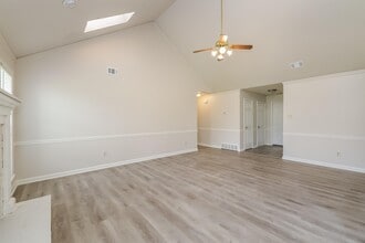 7325 English Cove in Memphis, TN - Building Photo - Building Photo