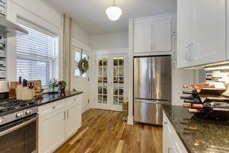 1900 Columbus Ave. in Minneapolis, MN - Foto de edificio - Building Photo