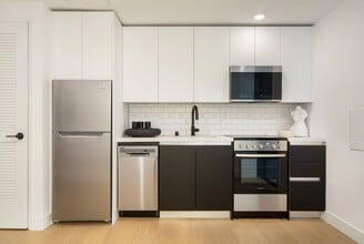 3920 W 5th Street Miles at Harvard in Los Angeles, CA - Building Photo - Building Photo