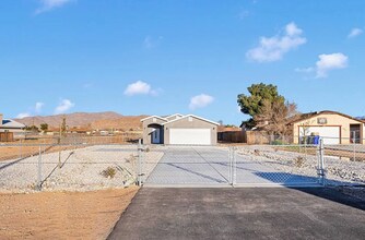 12801 Central Rd in Apple Valley, CA - Building Photo - Building Photo