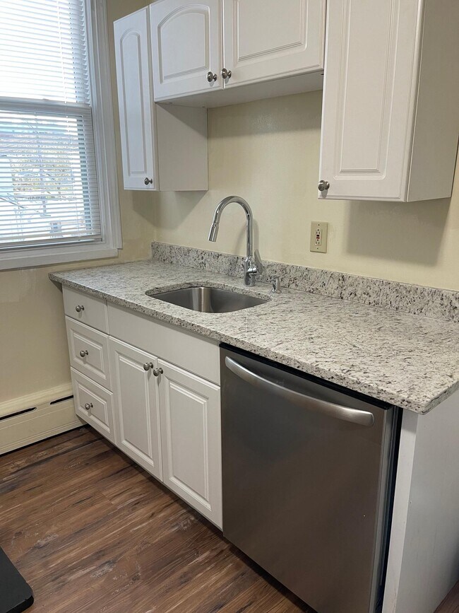 4629 Carroll St Apartments and Nearby Pittsburgh Apartments For Rent