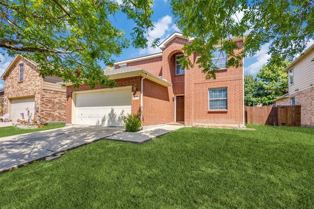 2033 Meadow View Dr in Princeton, TX - Building Photo