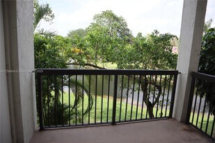 11225 W Atlantic Blvd in Coral Springs, FL - Building Photo