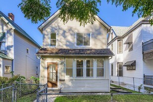 2630 14th Ave S in Minneapolis, MN - Building Photo