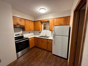 1325 Fair Street, Unit #3 in Mankato, MN - Building Photo - Building Photo