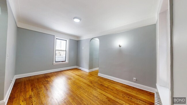 215 W 80th St in New York, NY - Building Photo - Building Photo