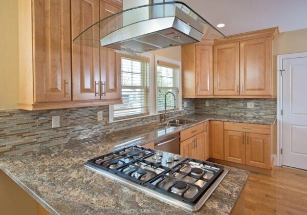57 Lawton St, Unit 2 in Brookline, MA - Building Photo - Building Photo