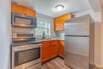 4206 Walker St in Houston, TX - Building Photo - Building Photo