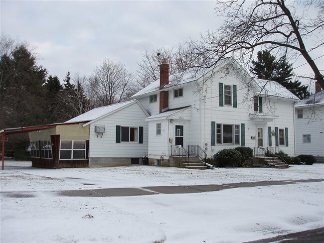 727 Edgewood St in Jackson, MI - Building Photo - Building Photo