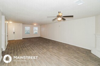 10071 Branley Oak Dr in Cordova, TN - Building Photo - Building Photo