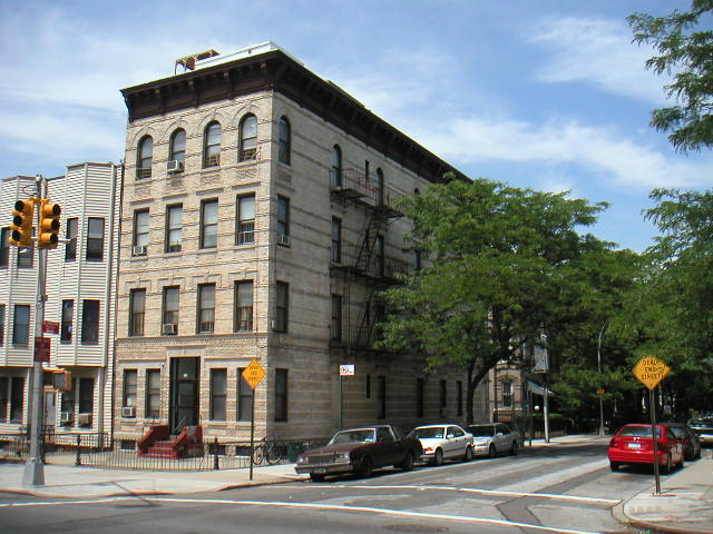 1483 Bushwick Ave in Brooklyn, NY - Building Photo