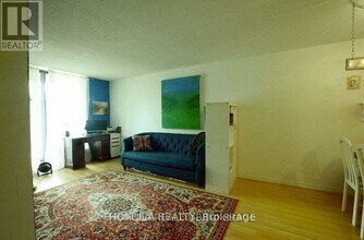 250 Jarvis St in Toronto, ON - Building Photo - Building Photo