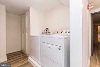 331 S 12th St-Unit -3F in Philadelphia, PA - Building Photo - Building Photo
