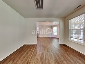 145 Pearson Place in Clayton, NC - Foto de edificio - Building Photo