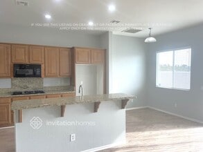 835 Brownie Way in Beaumont, CA - Foto de edificio - Building Photo