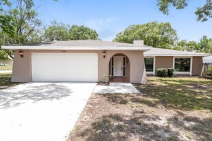 1266 Bentley Ave in Spring Hill, FL - Building Photo