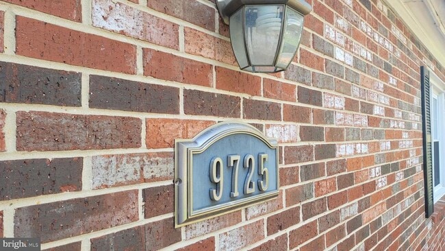 9725 Cinnamon Creek Dr in Vienna, VA - Building Photo - Building Photo
