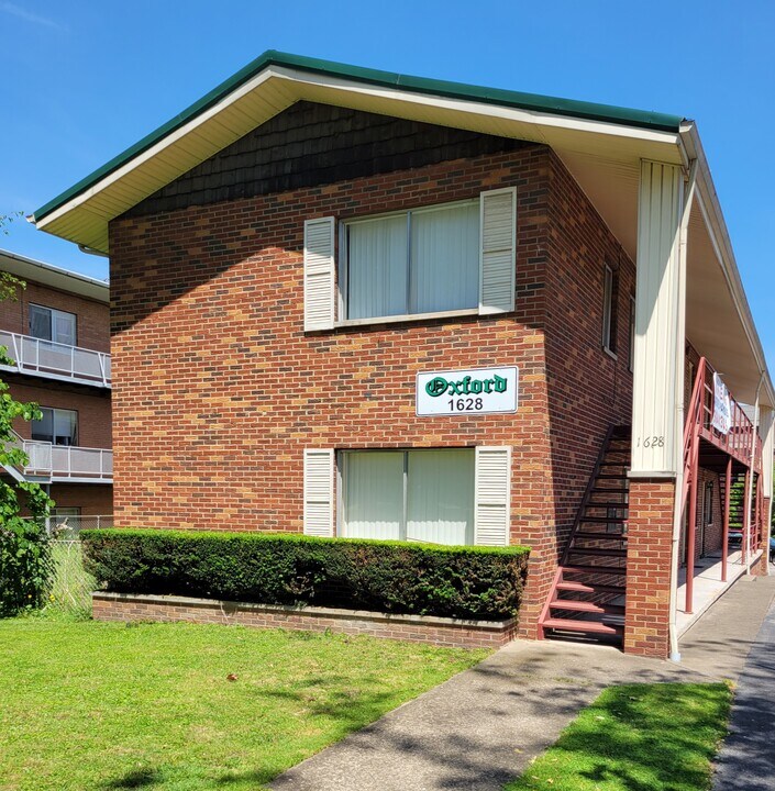 1628 6th Ave in Huntington, WV - Building Photo
