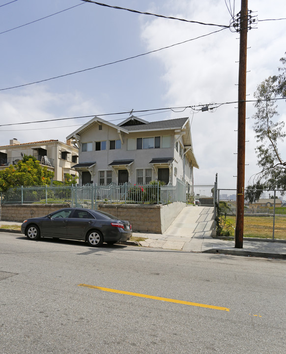 966 S Normandie Ave in Los Angeles, CA - Building Photo