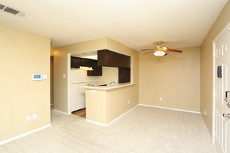 Stony Creek in Austin, TX - Building Photo - Interior Photo