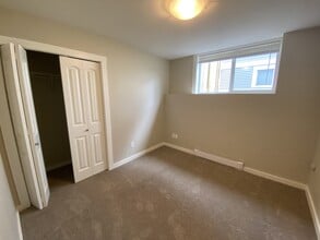 8808-8817 17 St in Dawson Creek, BC - Building Photo - Building Photo