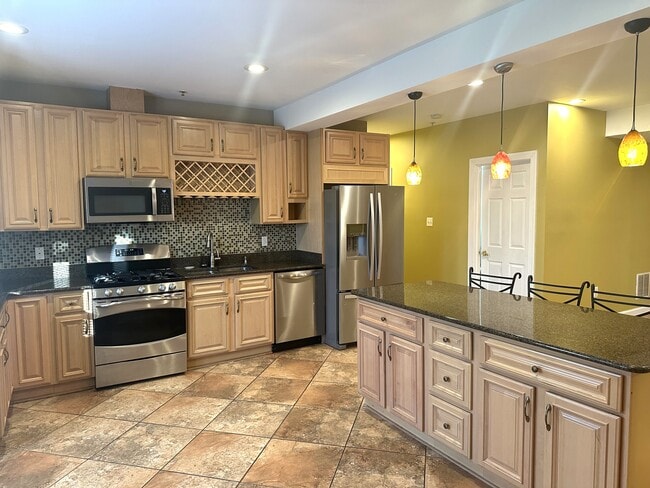 11404 Glenn Dale Ridge Rd in Glenn Dale, MD - Building Photo - Building Photo