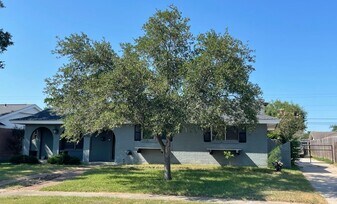 4702 Cobblestone Ln in Corpus Christi, TX - Building Photo