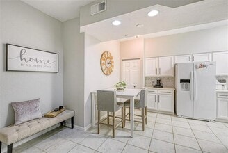 4260 Central Sarasota Pkwy in Sarasota, FL - Building Photo - Building Photo