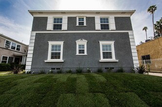 1634 Bronson Ave in Los Angeles, CA - Building Photo - Building Photo