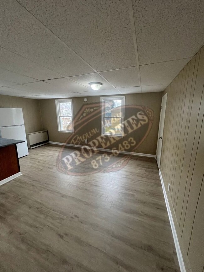 16 Western Ave in Waterville, ME - Building Photo - Building Photo