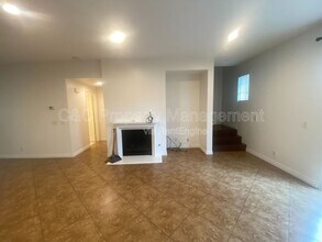 6268 Cristal Ln in Eastvale, CA - Foto de edificio - Building Photo